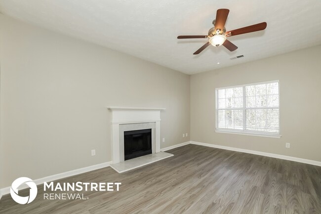 Photo - 4056 Robin Cir