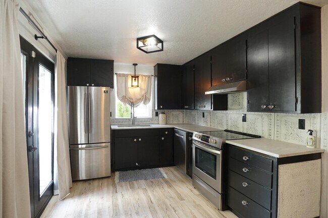 Photo - 4114 S Hosmer St