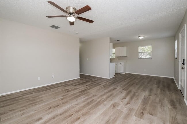 Photo - 425 S Disston Ave