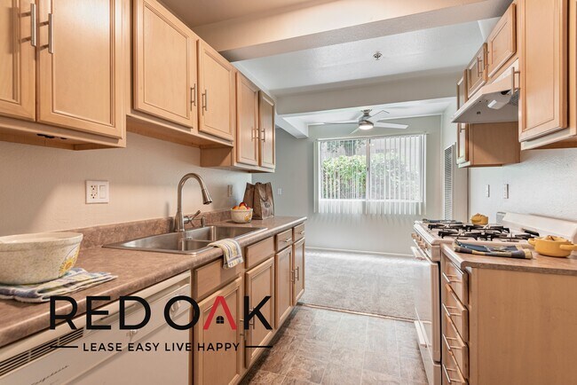 Photo - ~1 Month FREE~ Amazing One Bedroom with Sn... Unit 133