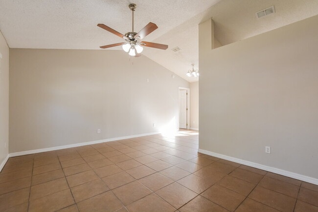 Photo - 2067 Key Lime St