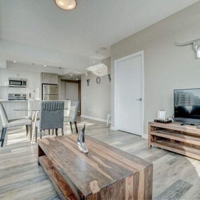 Photo - 1140 Wellington St. W Unit SI ID1223061P