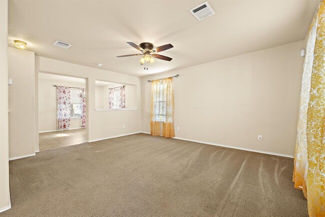 Photo - 1806 Enchanted Rock Dr