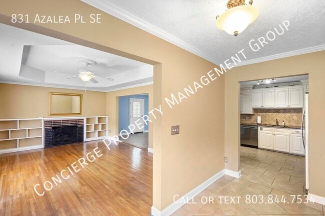 Photo - 831 Azalea Pl SE