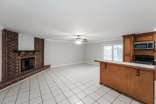 Photo - 2839 Canary Ln