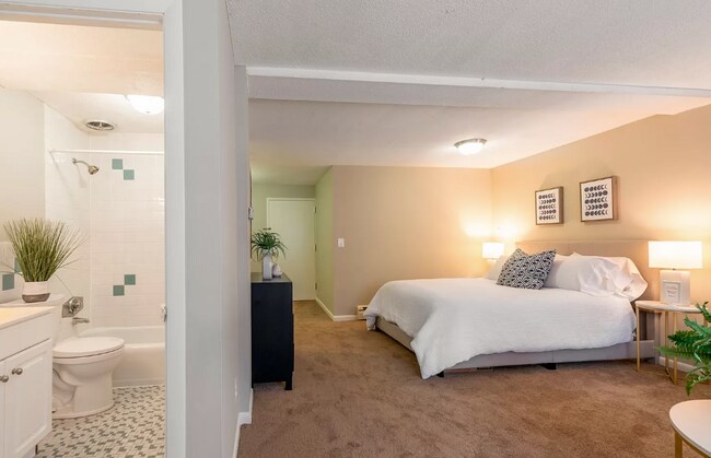 Photo - 371 Harvard St Unidad 375-26