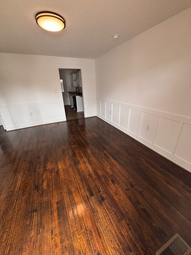 Photo - 408 S 3rd St