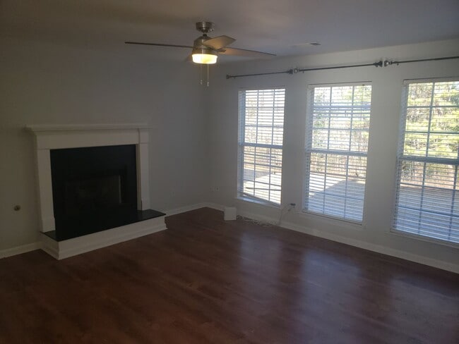 Photo - THE GOOD LIFE IN FAIRBURN