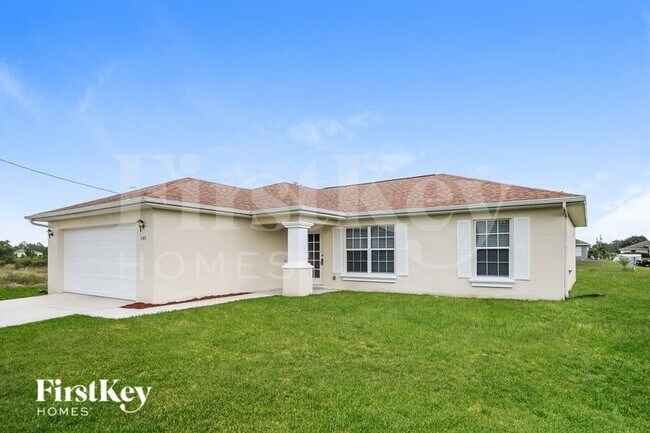 Photo - 1145 Edgewood St E