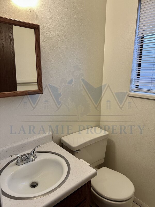 Photo - 714 Downey St Unit 7