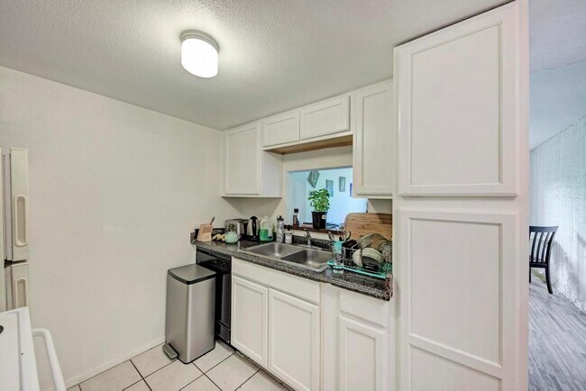 Photo - 710 E Dean Keeton St Unit 204