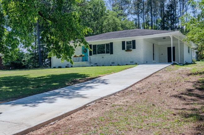 Building Photo - 317 Community Dr Rental