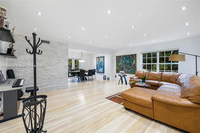 Photo - 11401 SW 72nd Plz