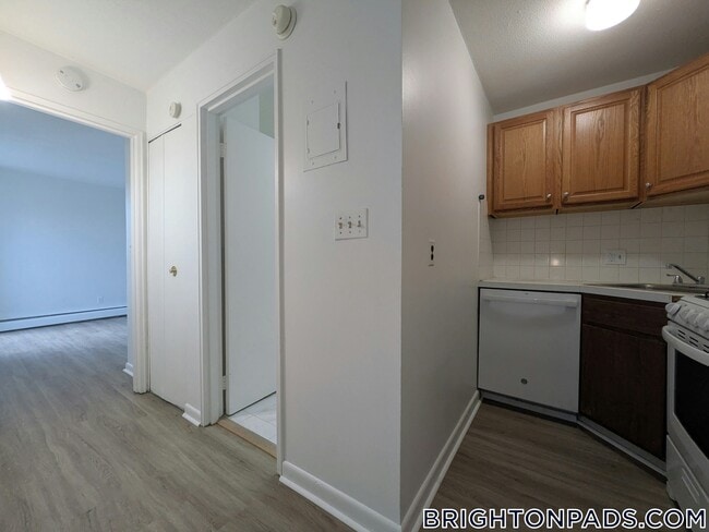 Photo - 142 Kenrick St Unit 34