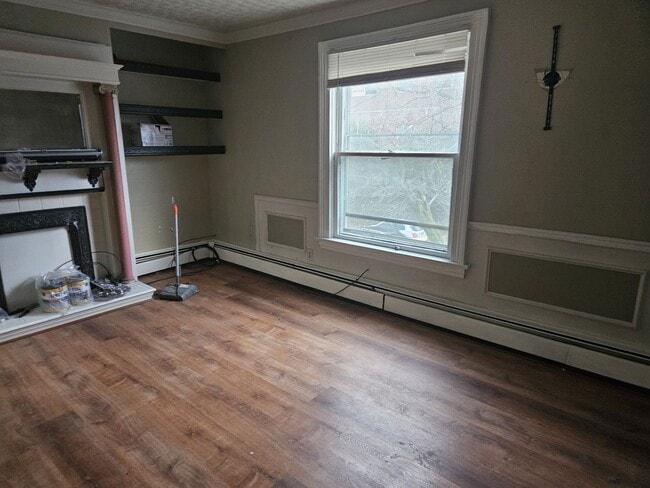 Photo - 3 Bedroom with off-street Parking on Park Ave Unit Argyle 2nd