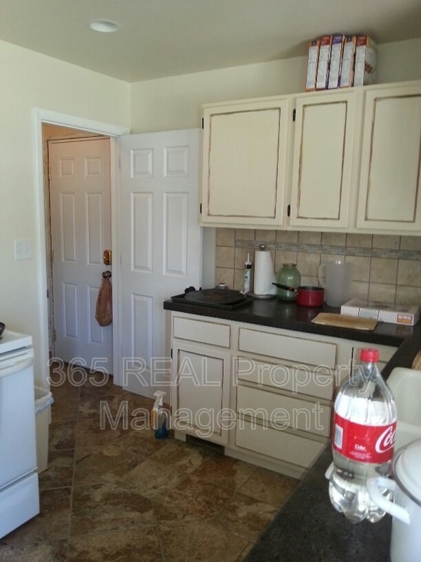 Photo - 430 28th Ave