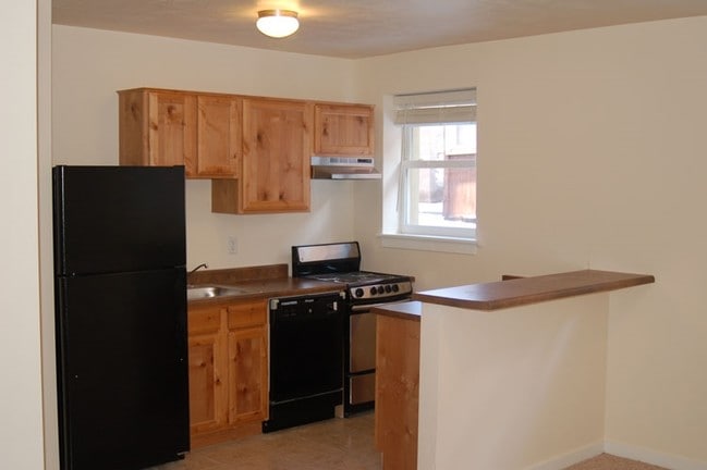 Kitchen - Peter Pan Apartments