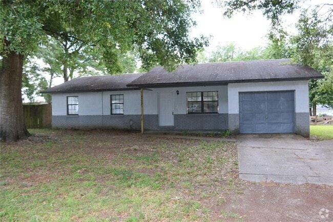 Building Photo - 5980 NW 62nd Ave Rental
