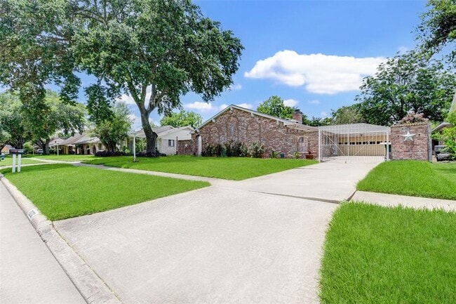 Building Photo - 10526 Huntington Way Dr Rental