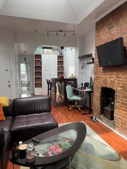 Photo - 131 Madison St
