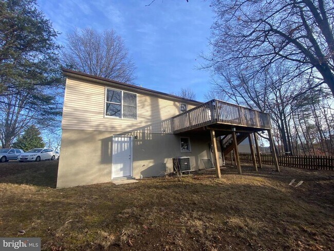 Photo - 224 Lake Sever Dr