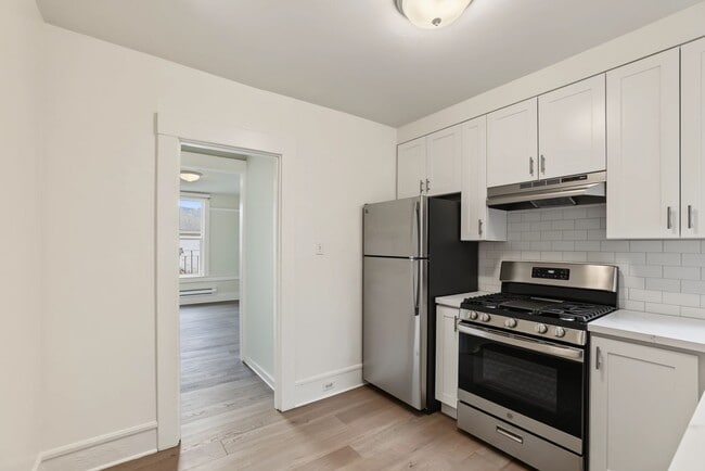 Photo - 1733 McAllister St Unit 2