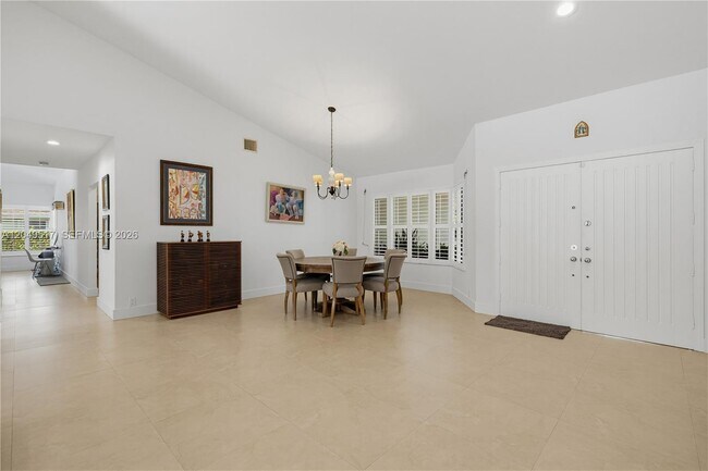 14601 Pompano Dr
