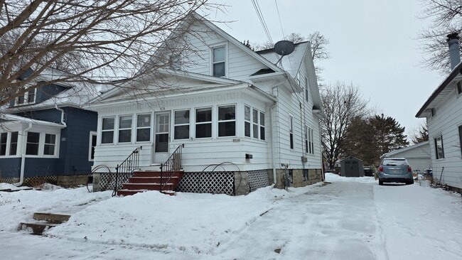 Building Photo - 919 Harney Ave Unit 919a Harney Avenue