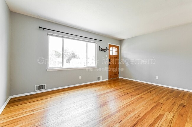 Photo - 1611 S Julian Way