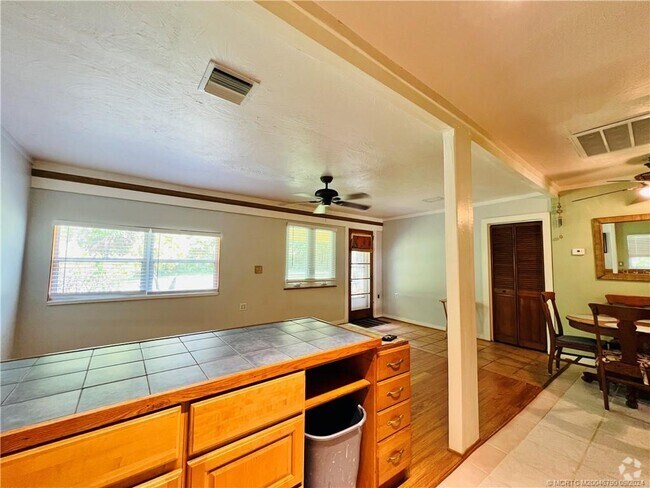 Building Photo - 632 W Weatherbee Rd Unit #1 Rental