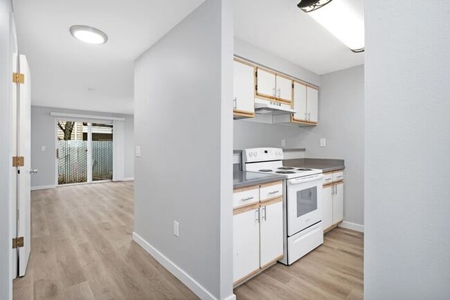Photo - INCREDIBLE 2-bed/1.5bath Town House! Get i...