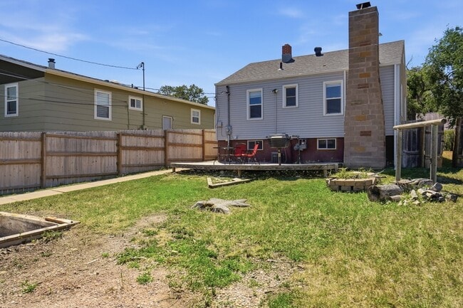 Photo - 1718 5th St