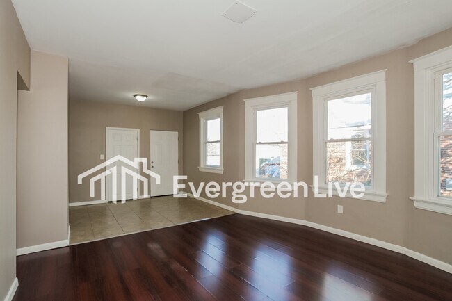 Photo - 1812 Emerson Ave