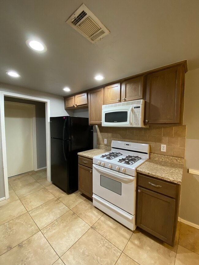 Photo - 8309 S Brookline Ave
