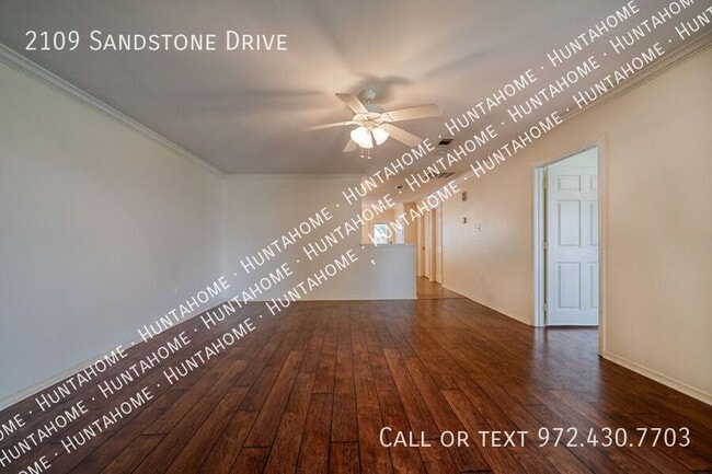 Photo - 2109 Sandstone Dr
