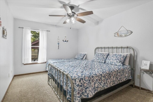 Photo - 29828 Oak Knoll Rd