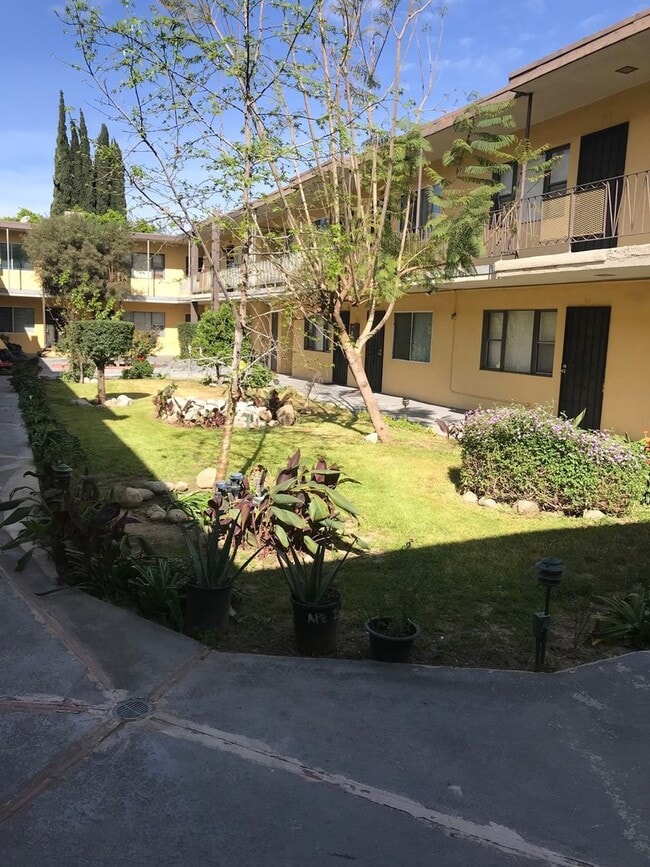 Renovated Studio Apartment for Lease in Va... - Renovated Studio Apartment for Lease in Va... Unidad 118