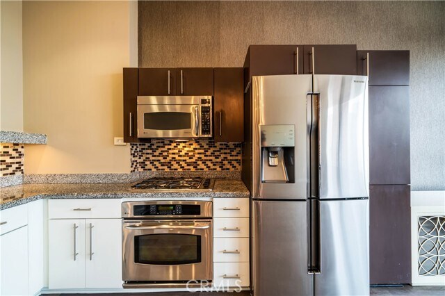 Photo - 1100 Wilshire Blvd Unidad 2707 Rental