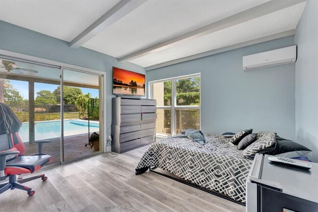 Photo - 4441 NW 37th St