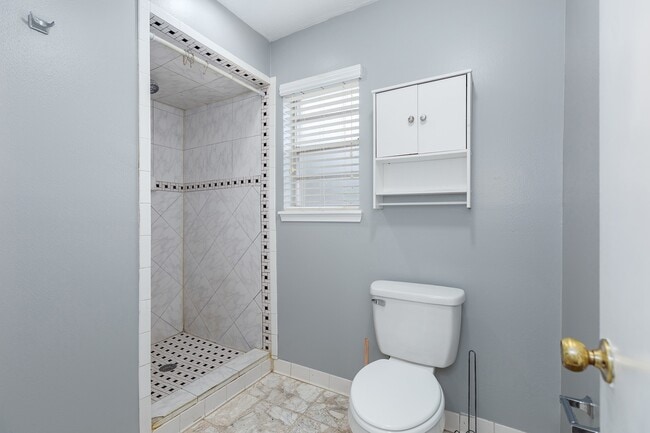 Photo - 5502 Forest Timbers Dr