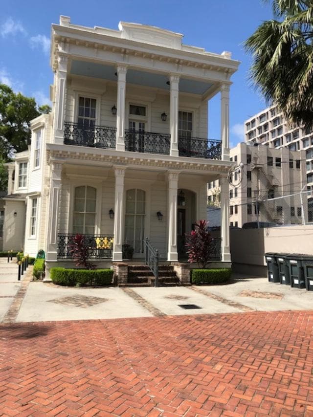 Building Photo - 1520 Josephine St Unit E