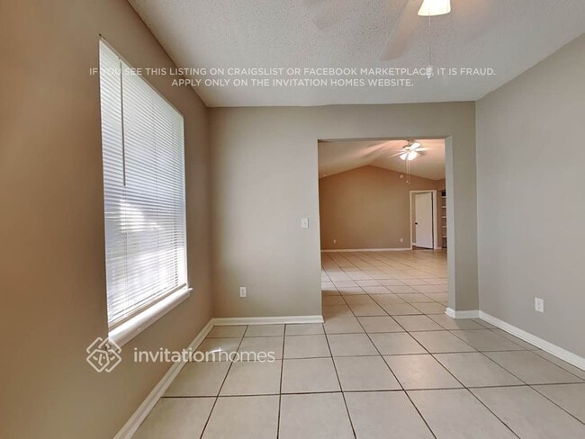 Photo - 158 Annandale Dr E