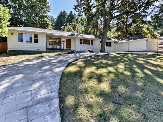 Spacious and Light Lake Oswego Home - Spacious and Light Lake Oswego Home