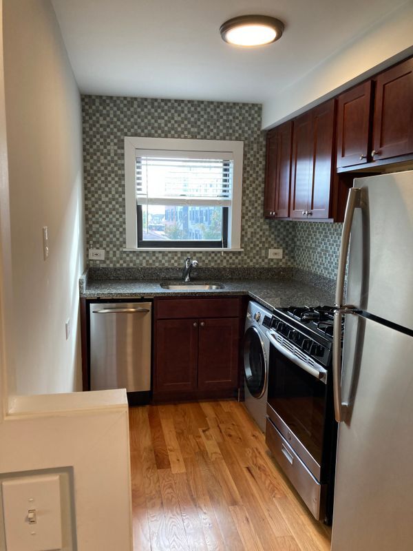 Photo - 696 Elm Pl Unit 300