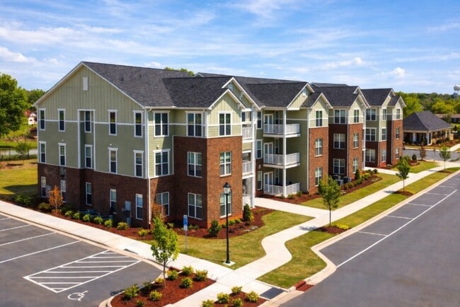 Building Photo - Palisades of Lincolnton
