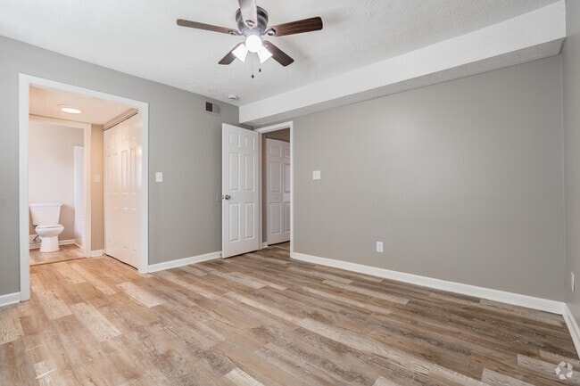 1BR, 1BA - Primary Bedroom - Flats at Greentree