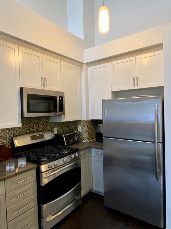 Photo - 7320 Hawthorn Ave Unit 300