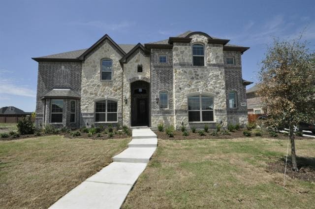 Building Photo - 600 Falcon Dr