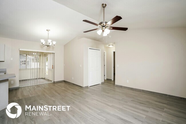 Photo - 126 SE 7th St