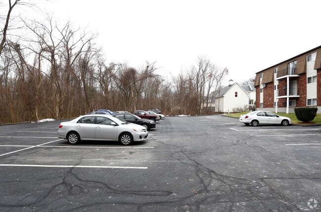 COLONY PARK APARTMENTS